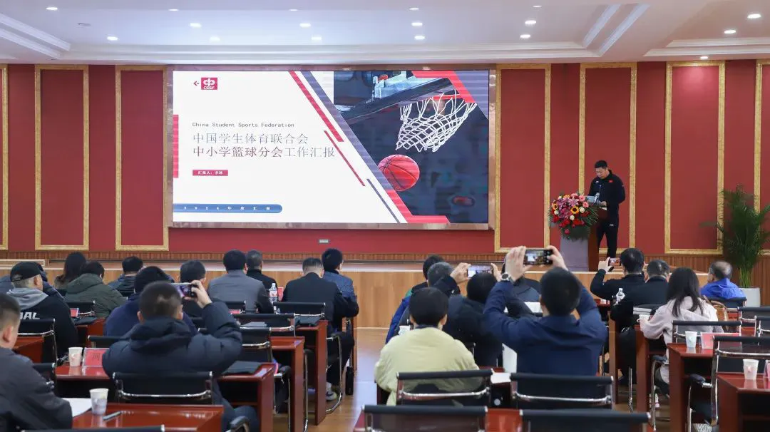 前锋如何通过心理训练增强比赛信心_2